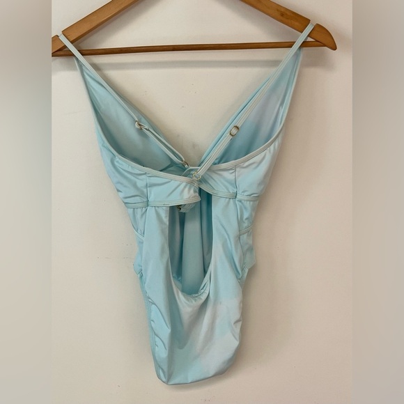 Bcbgmaxazria Size 6 Plunging V-Neckline Shirr One Piece Swimsuit Aqua Blue - Picture 11 of 15